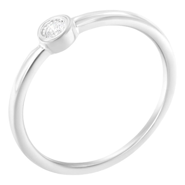 .925 Sterling Silver Miracle Set Diamond Accent Promise Ring (J-K Color, I1-I2 Clarity) - Size 6 For Sale
