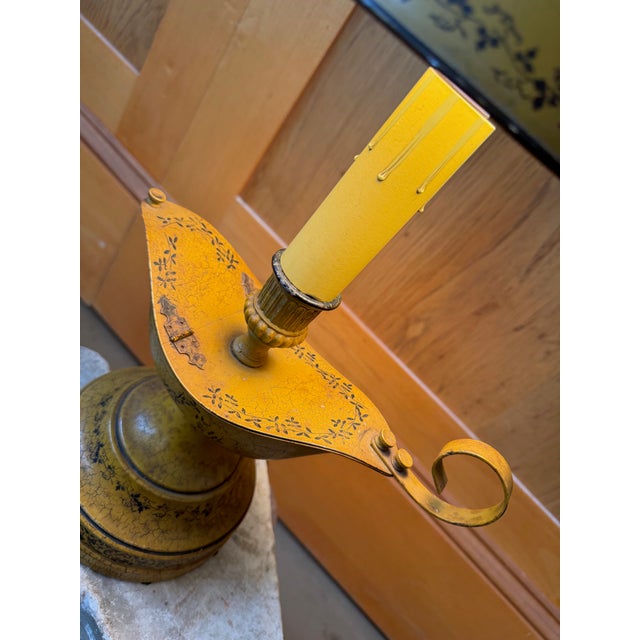 Vintage Italian Single Light Mustard & Black Tole Ware Electric Aladdin Lamp For Sale In Minneapolis - Image 6 of 10