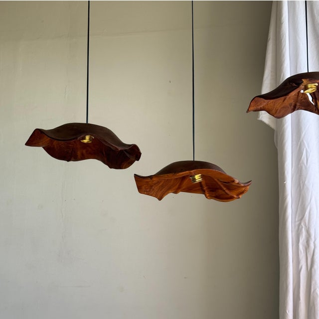 Medium Flat Corrugated Teak Leaf Pendant Light with Floral Stripes, 1980s For Sale - Image 4 of 18