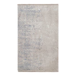 Rug & Kilim’s Modern Abstract Rug in Beige and Gray For Sale