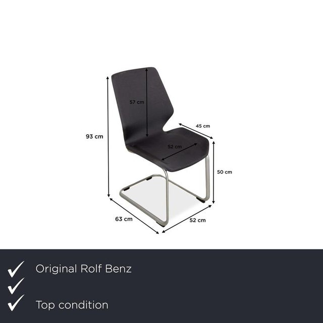 This Rolf Benz set consists of 6 chairs and can impress with its elegant and stylish appearance. The chairs, two of which...