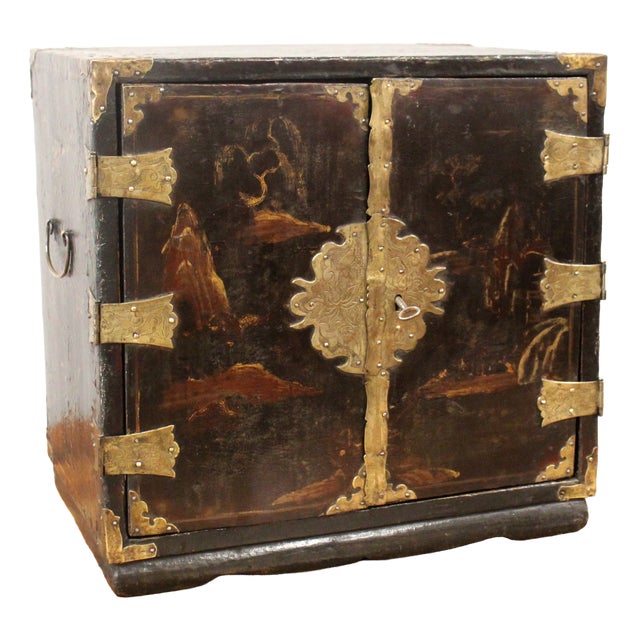 Antique Lacquered and Painted Traval Jewelry Cabinet, 1800s For Sale