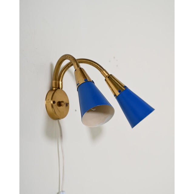 Adjustable Wall Light in Brass and Lacquered Metal, Scandinavia, 1960s For Sale - Image 3 of 10