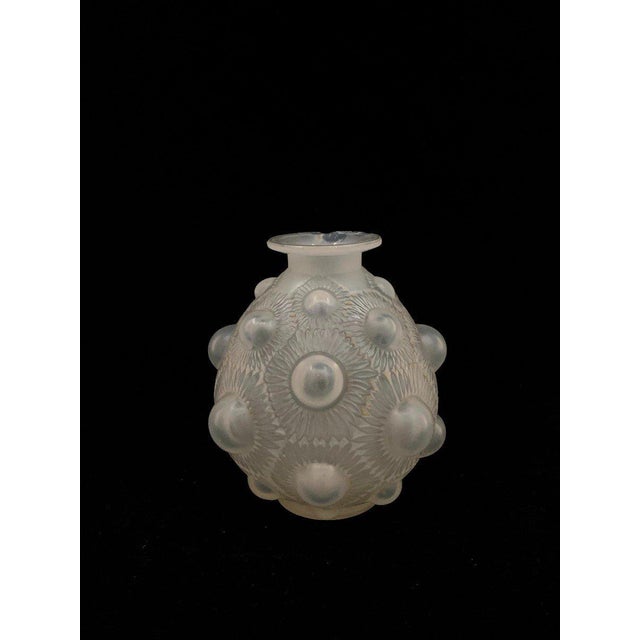 René Lalique vase (1860-1945), "sunflower" model, 1927, Art Nouveau For Sale