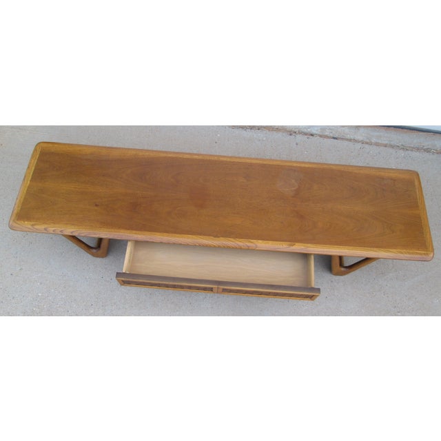 Mid 20th Century Lane Perception Coffee Table Model 908-09 For Sale - Image 12 of 18