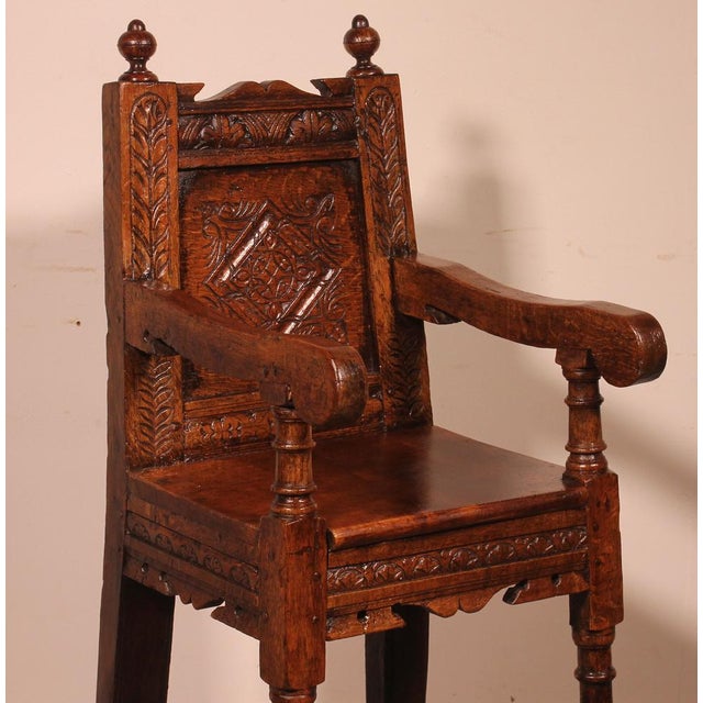 Superb children's chair called wainscot armchair from the first part of the 17th century in oak collector's item It rests...