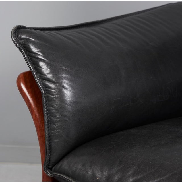 Wood Two-Seater Sofa by Illum Wikkelsø for Dreipunkt International, 1960s For Sale - Image 7 of 8