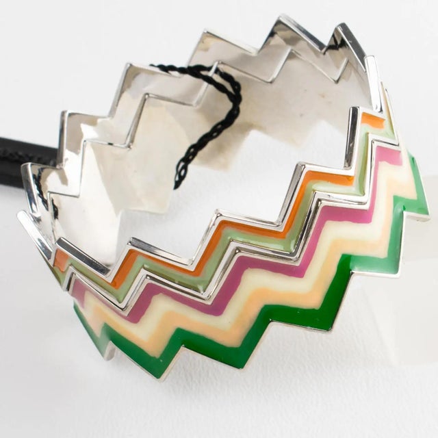 Missoni Missoni Set of Silvered Zig-Zag Bangle Bracelet with Multicolor Enamel For Sale - Image 4 of 9