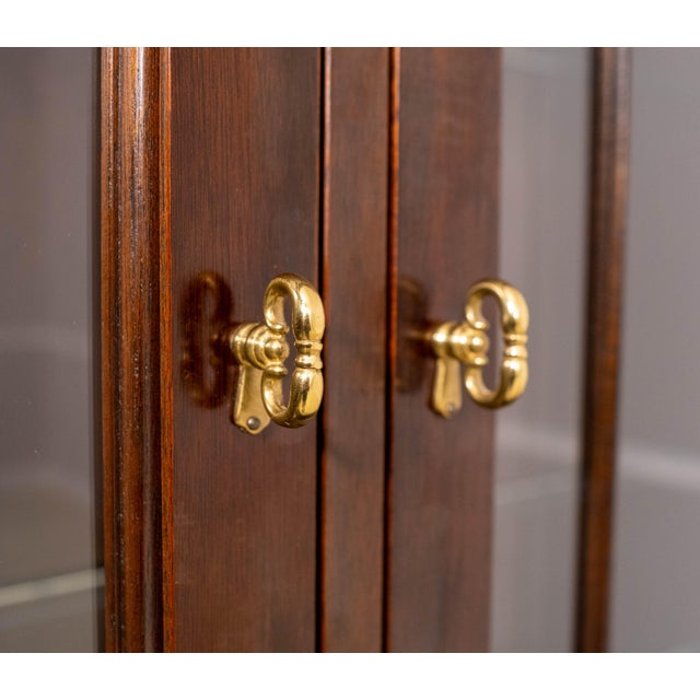 Stickley Three-Door Mahogany Chippendale Style Breakfront For Sale - Image 9 of 18