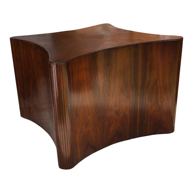 70s Lane Biomorphic Low Profile Walnut Coffee/Accent Table For Sale