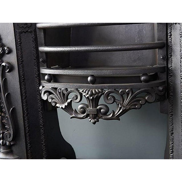 19th Century Cast Iron Hob Grate For Sale - Image 3 of 4