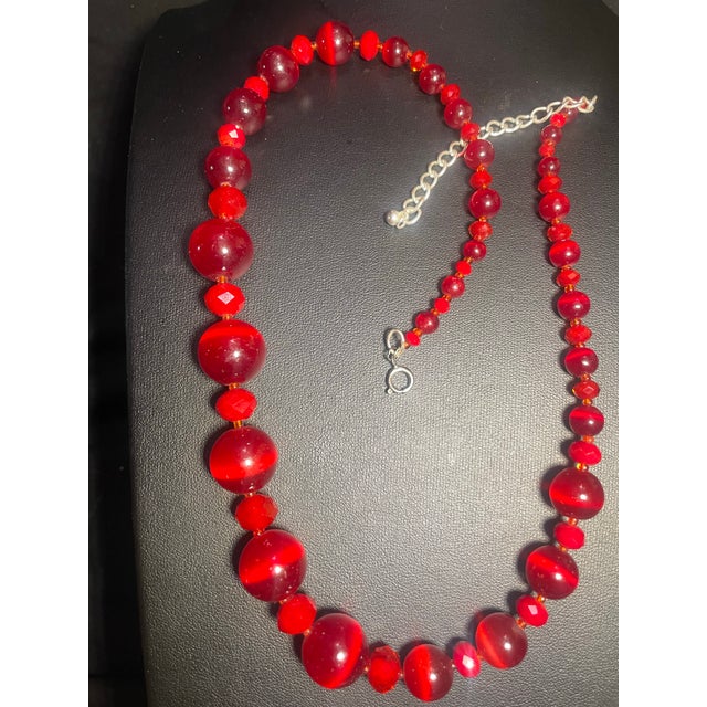 1960s 1960s Red Cats Eye Lucite Beads Interspersed With Cherry Red Faceted Glass For Sale - Image 5 of 5