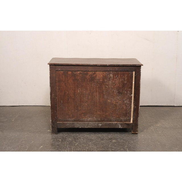 18th C. French Serpentine Commode in Cream For Sale - Image 11 of 12