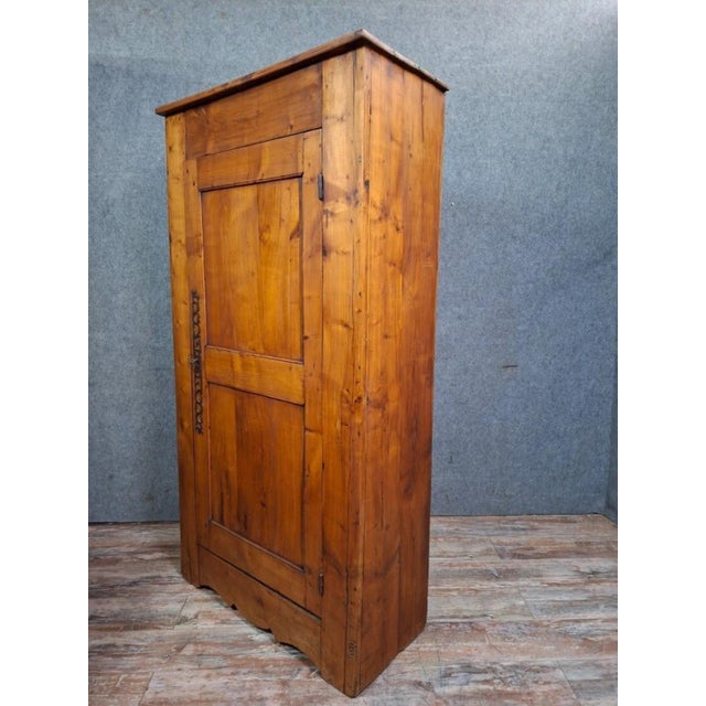18th Century Rustic Wardrobe in Fir For Sale - Image 3 of 12