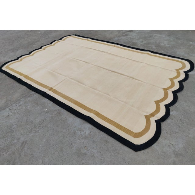 Light Yellow Handmade Cotton Scalloped Rug, Light Yellow with Tan and Black Border - 6'x9' For Sale - Image 8 of 10