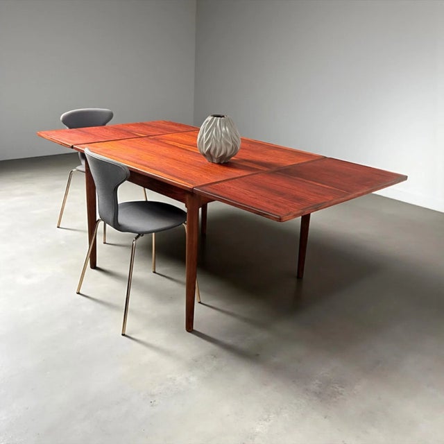 Danish Extendable Rosewood Dining Table with Integrated Leaves, Denmark, 1960s For Sale - Image 4 of 15