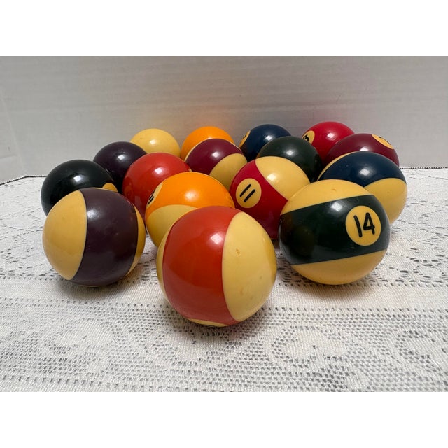 1970s Vintage 1970s Bakelite Billiard Pool Balls, Set of Sixteen For Sale - Image 5 of 7