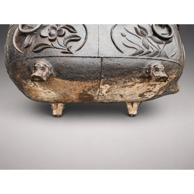 19th Century Chinese Cast Iron Bath Tub or Substantial Jardinière For Sale - Image 11 of 16