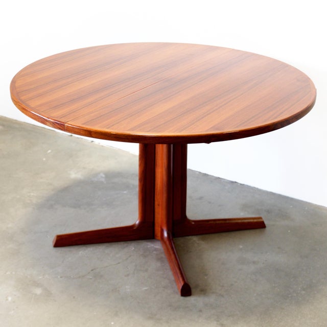1950s Danish Rosewood Dining Table W/ 2 Leaves For Sale - Image 10 of 18
