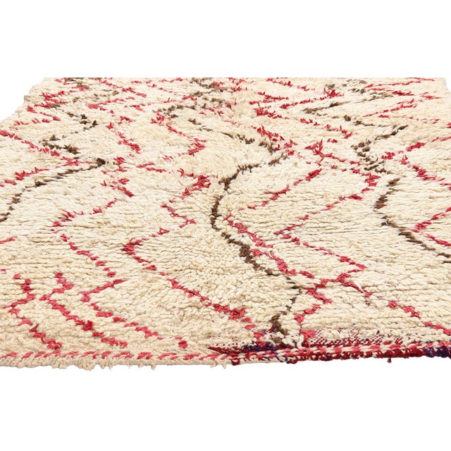 Berber Tribes of Morocco Vintage Azilal Moroccan Rug, 03'09 X 06'11 For Sale - Image 4 of 10