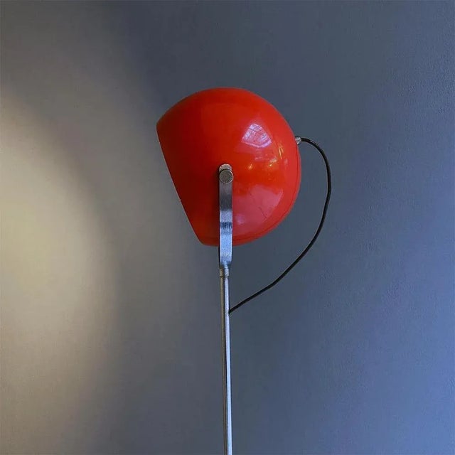 Reggiani Italian Modern Adjustable Floor Lamp in Red and Chromed Metal with Marble Base by Goffredo Reggiani, 1970 For Sale - Image 4 of 18