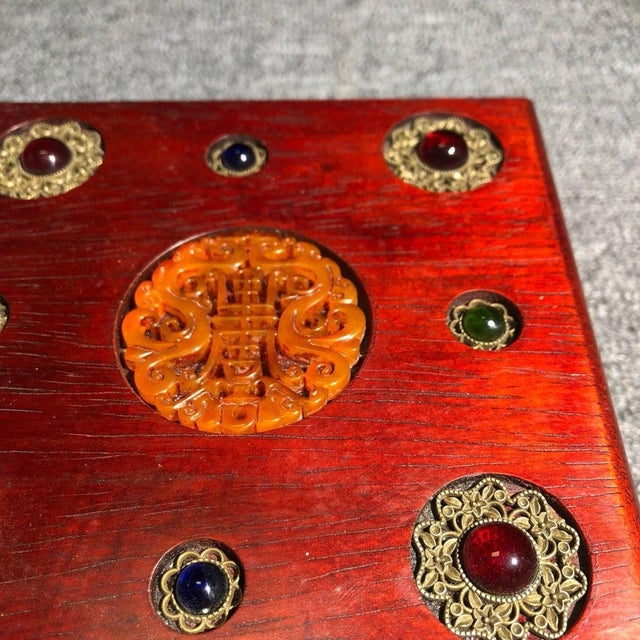 Vintage Chinese Rosewood Jewelry Box With Gemstone Inlay and Carved Medallion For Sale In Los Angeles - Image 6 of 9