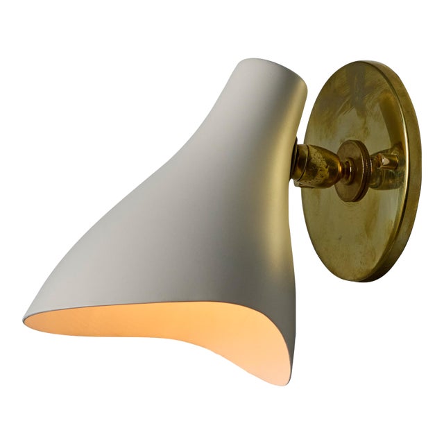 1950s Gino Sarfatti Model #10 Sconce for Arteluce in White For Sale