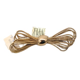 Vintage Signed Napier Goldtone Wire Bow Brooch For Sale