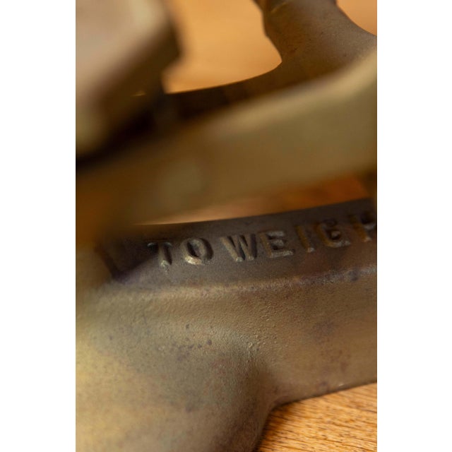 English Brass Scale with Deep Weighing Pan from the 20th Century For Sale In Atlanta - Image 6 of 9