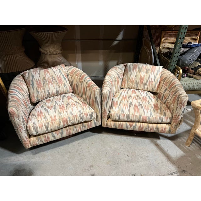 Milo Baughman Wooden Swivel Base Pair of Vintage Chevron Chairs For Sale In Atlanta - Image 6 of 8