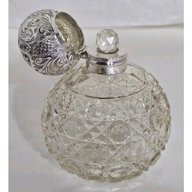 Antique Art Nouveau Cut Glass Scent Bottle from Henry Bushell & Co, Birmingham, 1902 For Sale - Image 4 of 18