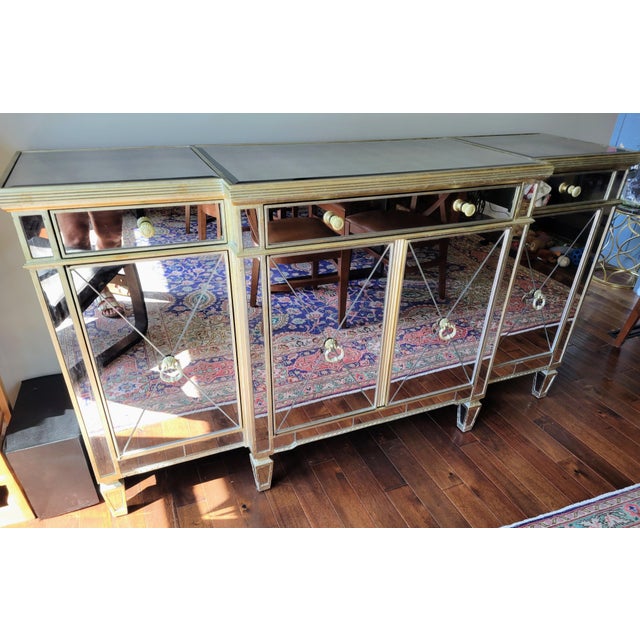 Beautiful Antique Vintage Sideboard by Horchow, made in the China. 3 top drawers and 3 separate lower cabinet sections...