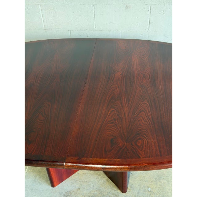 Brown Extendable Rosewood Oval Dining Table Cross Pedestal Mid-Century Modern 1970s For Sale - Image 8 of 11