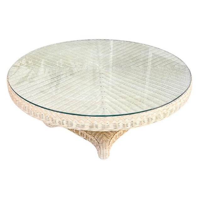 Mid-Century Modern Large 1980s Coastal Round Woven Rattan Wicker Coffee Table With Glass Top For Sale - Image 3 of 5
