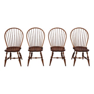 Set of 4 Dr Dimes Loop Back Windsor Dining Room Chairs For Sale