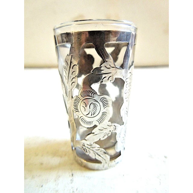 Mid-Century Modern Set of 5 Midcentury LHM Taxco Mexican Sterling Silver Floral Overlay Tequila Shot Glasses For Sale - Image 3 of 4