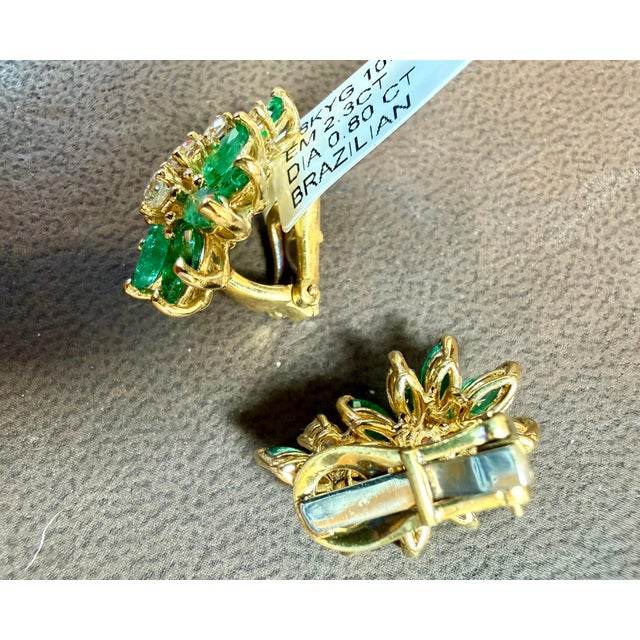 2.3Ct Natural Brazilin Marquise Emerald & 0.80 Ct Diamond Clip on Earring 18 KYG For Sale - Image 9 of 18