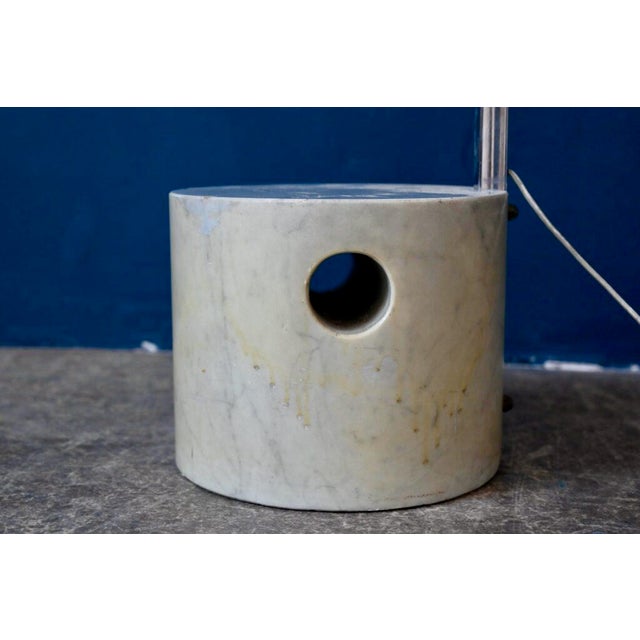 Stone Italian Space Age Arc Floor Lamp in Marble and Chrome, 1970s For Sale - Image 7 of 16