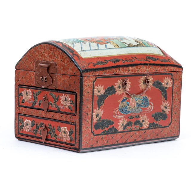 Vintage Chinese Lacquer Jewelry Chest With Famille Rose Porcelain For Sale - Image 4 of 14