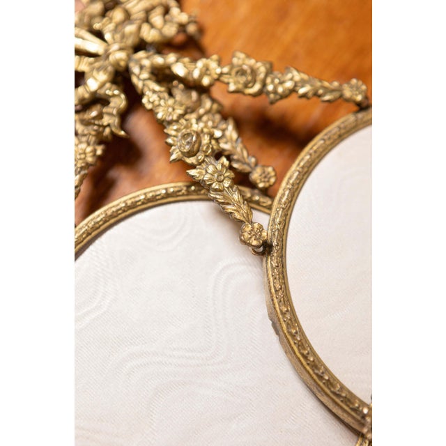 19th Century Pair of 19th Century Hanging Picture Frames For Sale - Image 5 of 6