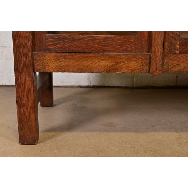 Limbert Style Antique Mission Oak Arts and Crafts Bookcase Cabinet, Circa 1910 For Sale - Image 11 of 15