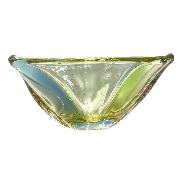 Art Glass Czech Pizzicato Bowl attributed to Hana Machovska for Mstišov/Moser Karlovarske Glass, 1960s For Sale