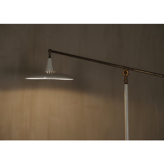White Mid-Century Modern Italian Floor Lamp, 1960 For Sale - Image 8 of 10