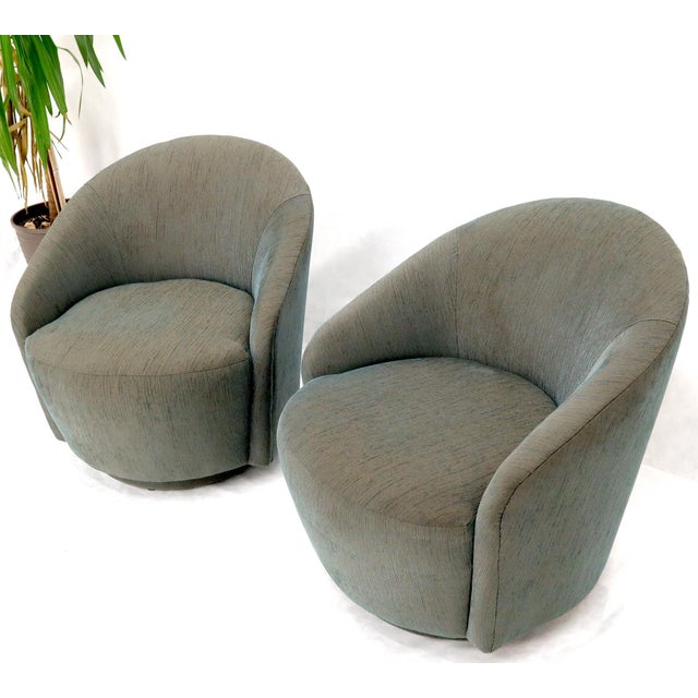 Mid 20th Century Pair of Barrel Back Tub Swivel Lounge Slipper Chairs Milo Baughman Style For Sale - Image 5 of 11