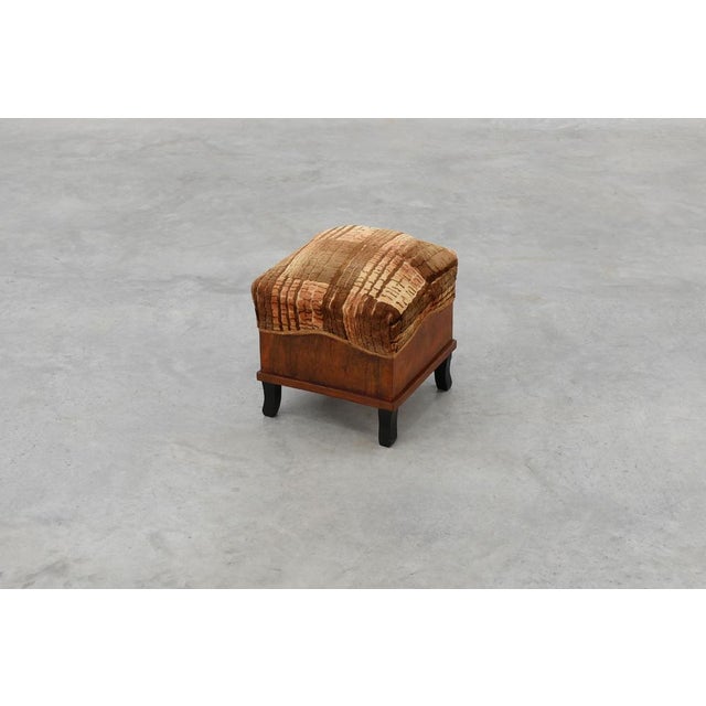 1920s Art Deco Walnut Stools with Velvet Upholstery, Italy, 1920s, Set of 2 For Sale - Image 5 of 13