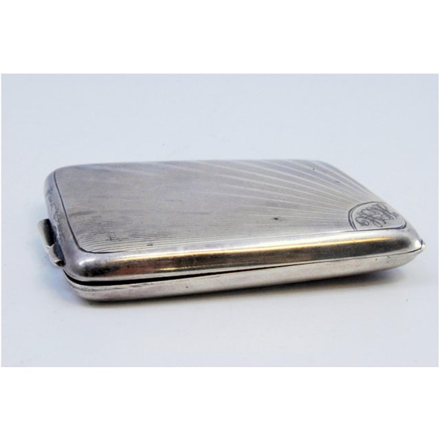 Guilloche Silver Matchbook with Hinged Lid, in Good conditions. Designed 1920 to 1949