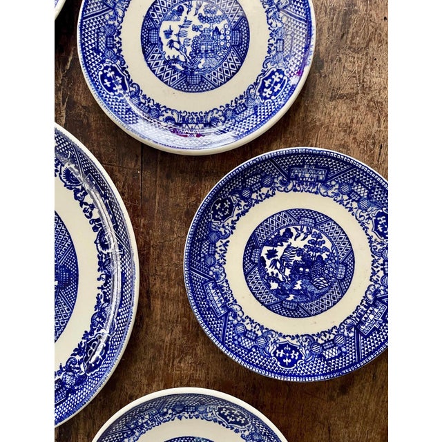 Chinoiserie Collection of Six (6) Vintage Blue Willow Plates Chinoiserie Chic For Sale - Image 3 of 6