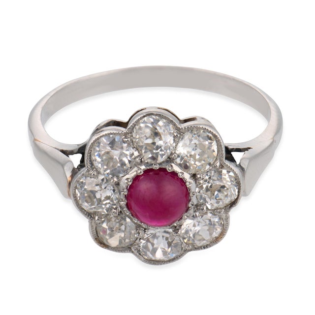 Art Deco 1930s Art Deco Ruby Diamond Platinum Cluster Ring, Size 7 For Sale - Image 3 of 7