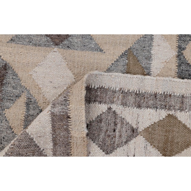 Beige Grey Wool Jute Kilim Premium Flatweave Scandinavian Rug 5x8Ft. For Sale - Image 10 of 12