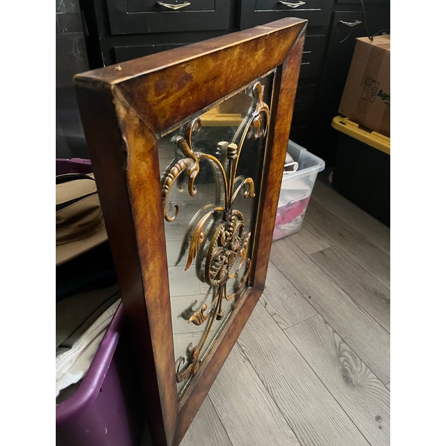 This was such a cool thing to acquire! I liked it right away, knew nothing about mirror frames, materials or time periods…...